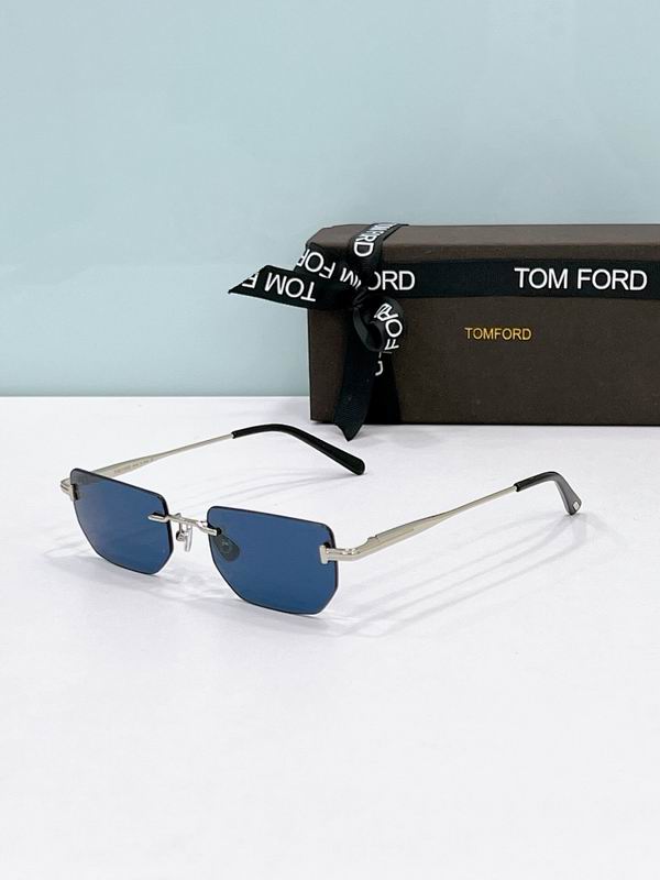 TOM FORD Glasses sms (512)