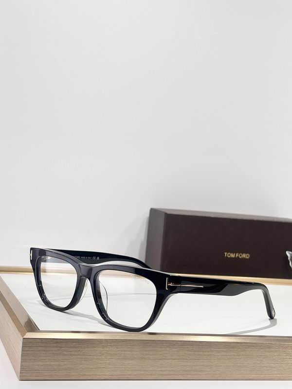 TOM FORD Glasses sms (562)