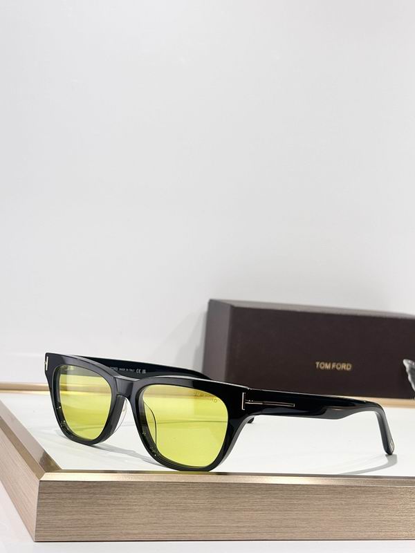 TOM FORD Glasses sms (564)