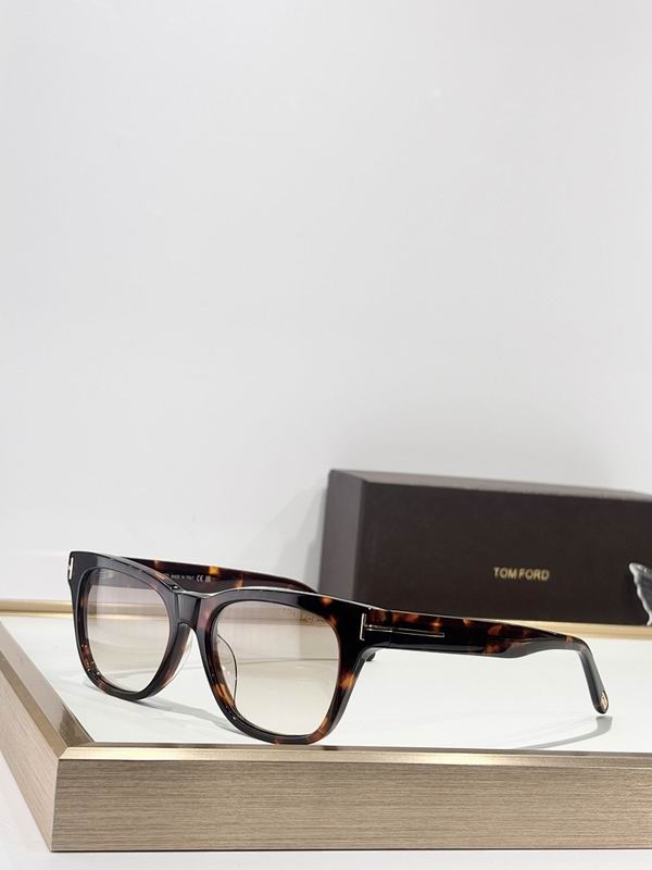 TOM FORD Glasses sms (568)