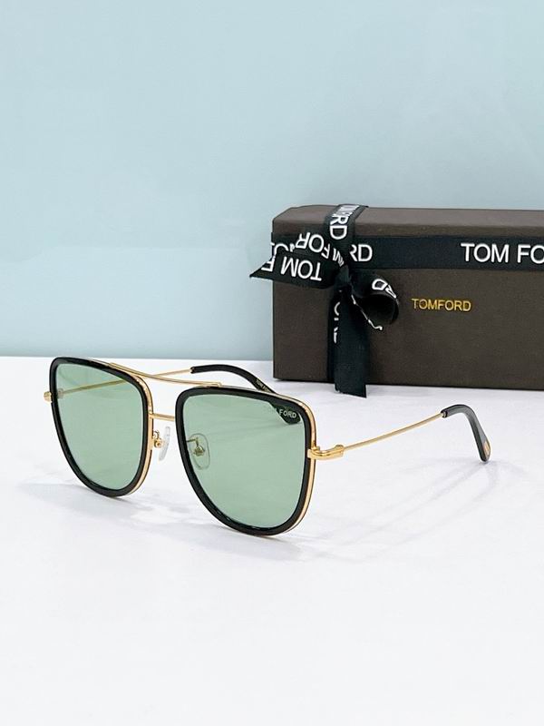 TOM FORD Glasses sms (615)
