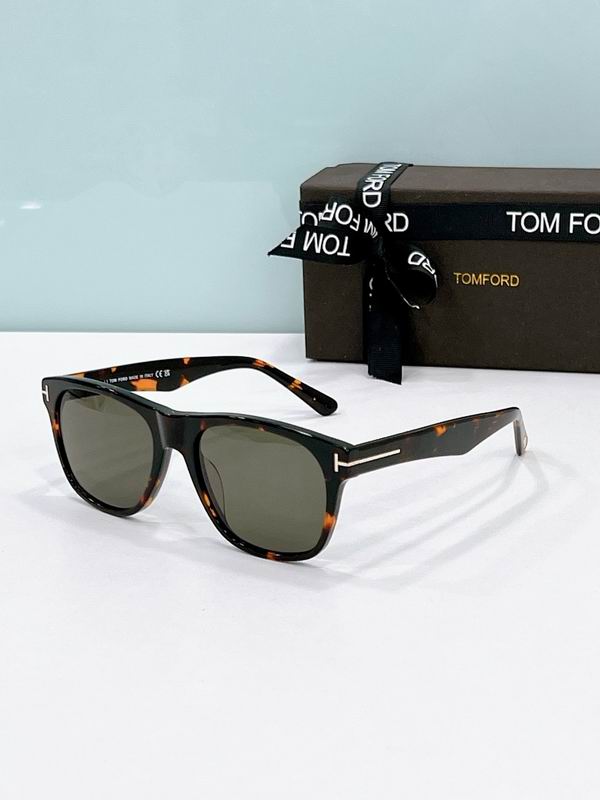 TOM FORD Glasses sms (618)