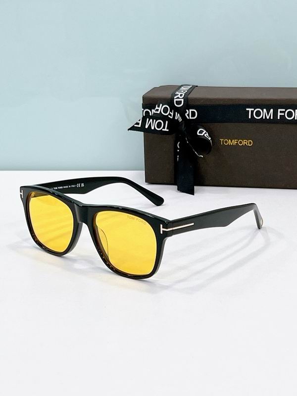 TOM FORD Glasses sms (619)