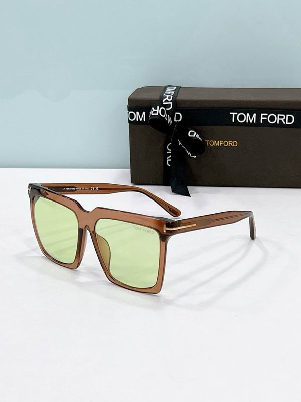 TOM FORD Glasses sms (641)