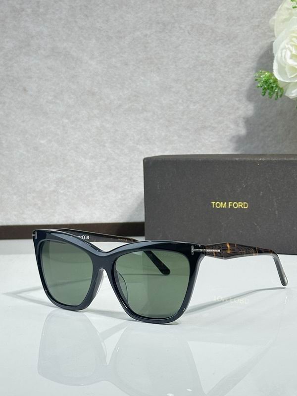 TOM FORD Glasses sms (645)