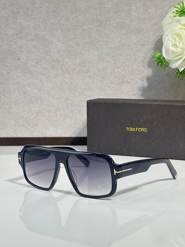 TOM FORD Glasses sms (666)