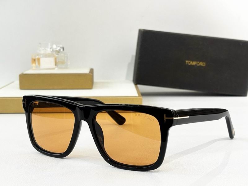 TOM FORD Glasses sms (696)