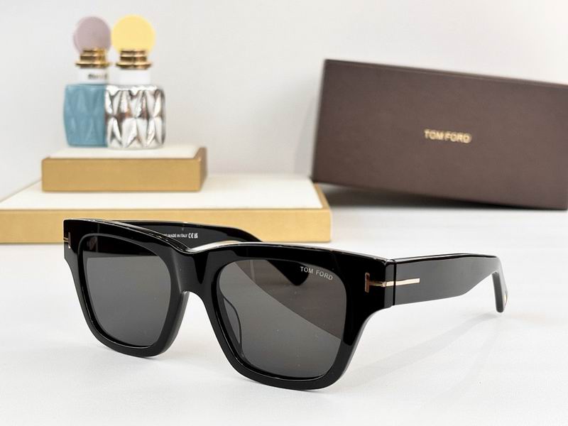 TOM FORD Glasses sms (713)