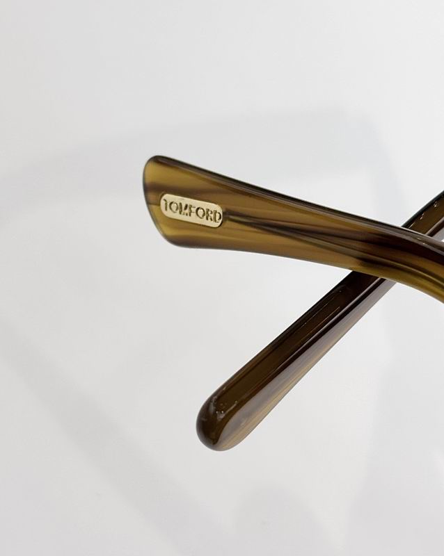 TOM FORD Glasses sms (717)