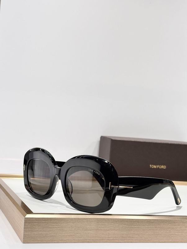 TOM FORD Glasses sms (726)