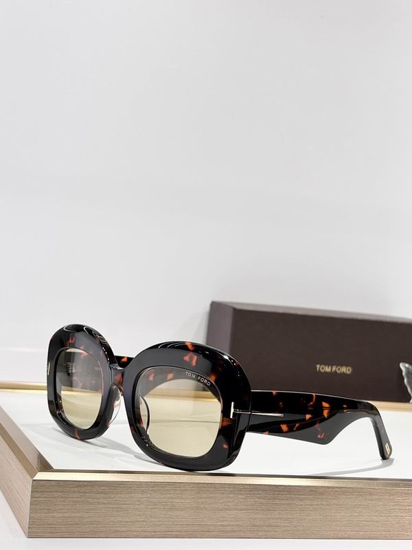TOM FORD Glasses sms (727)