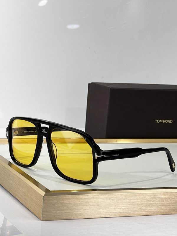 TOM FORD Glasses sms (734)