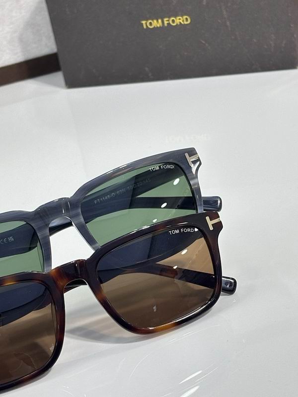 TOM FORD Glasses sms (747)