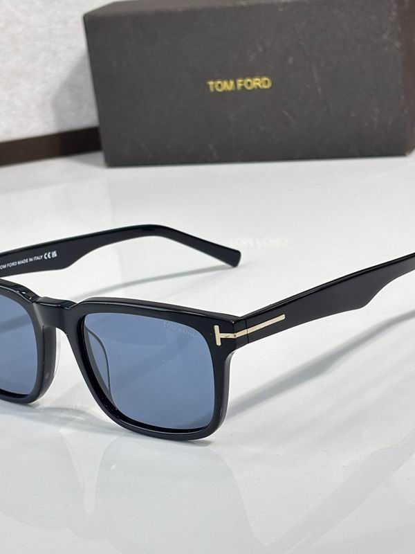 TOM FORD Glasses sms (748)
