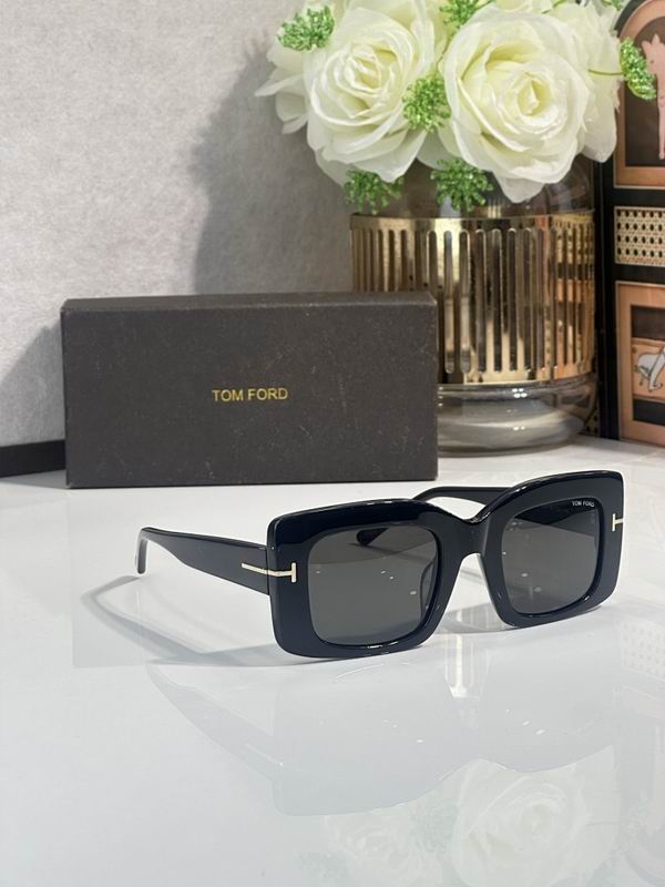 TOM FORD Glasses sms (757)