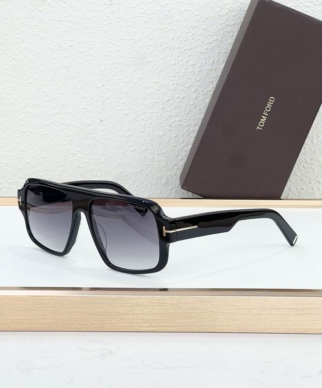 TOM FORD Glasses sms (861)