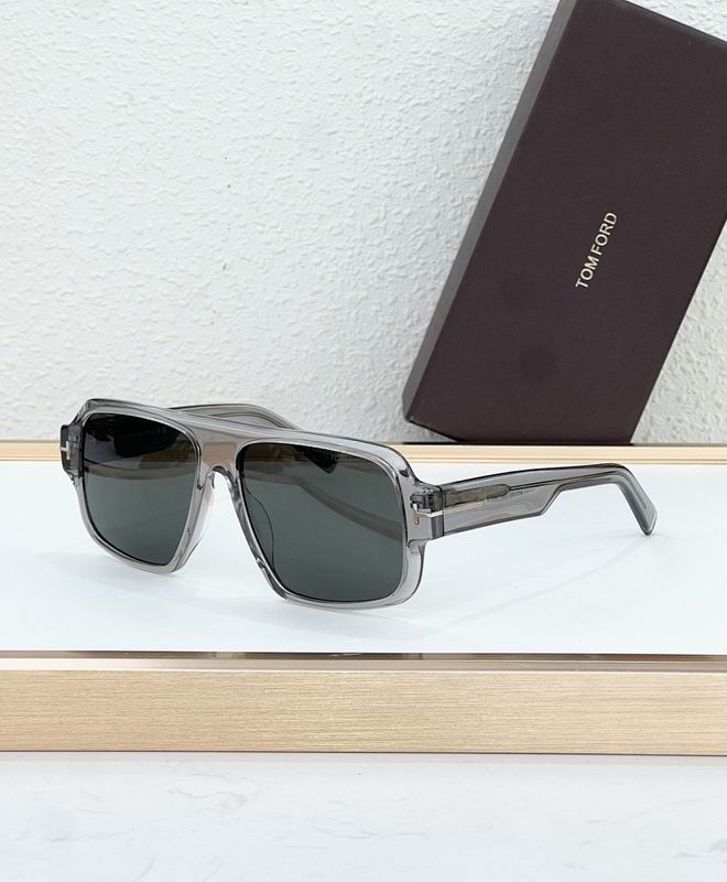 TOM FORD Glasses sms (862)