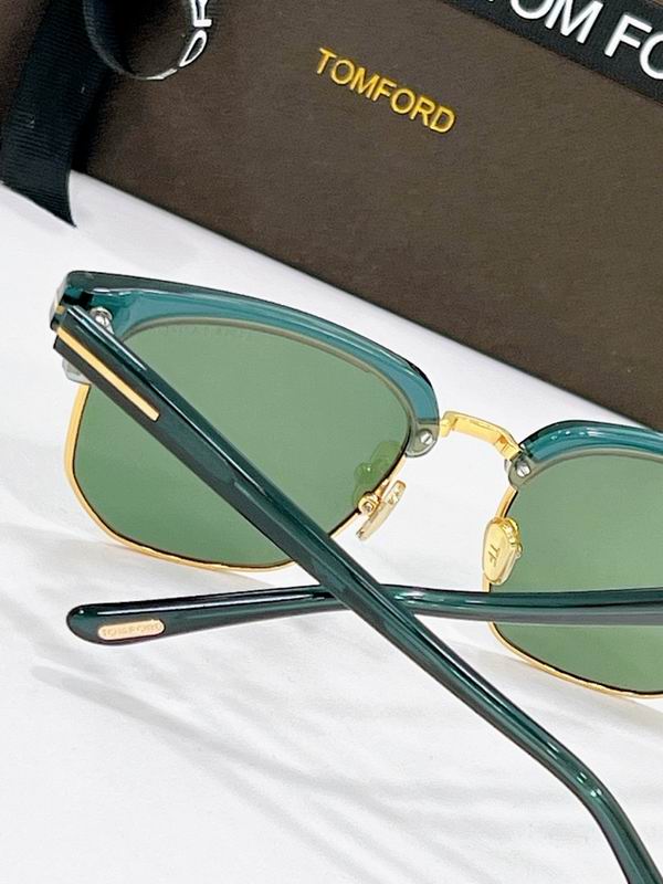 TOM FORD Glasses sms (890)