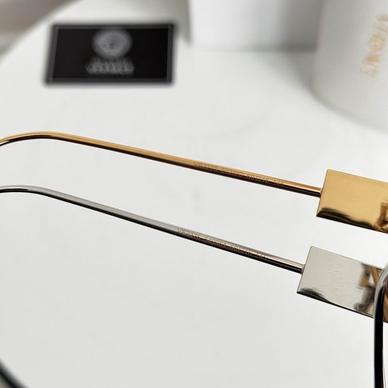 VERSACE  Glasses sms (204)