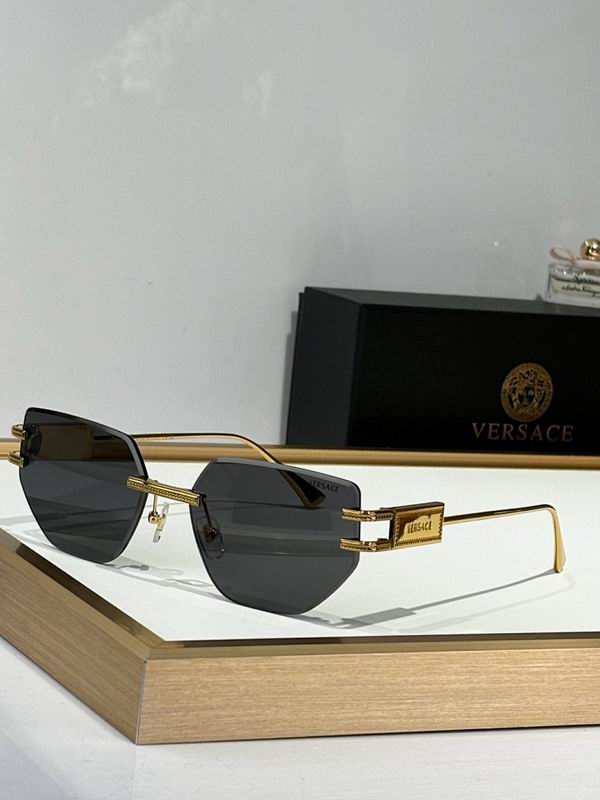VERSACE  Glasses sms (279)