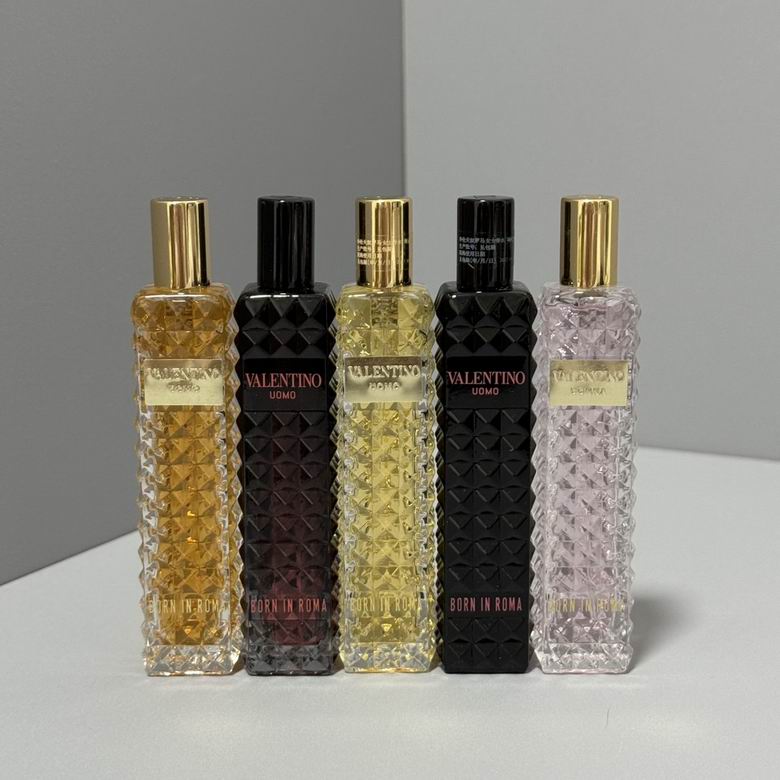 Valentino 15x15ml   (8)