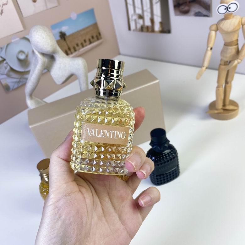 Valentino 3x30ml   (4)