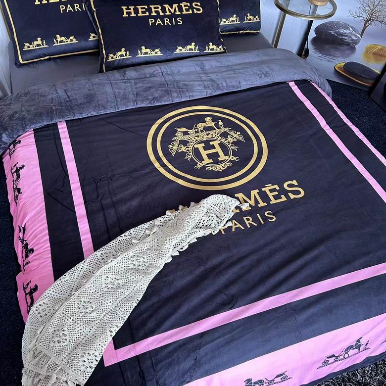 Versace  2.0x2.3m    (3)