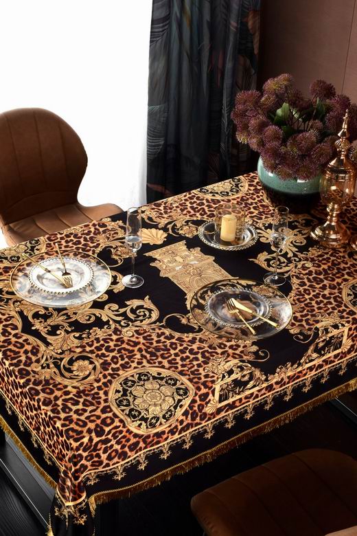 Versace 1.5x1.5m 1.5x2 (3)