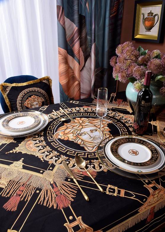 Versace 1.5x1.5m 1.5x2 (3)