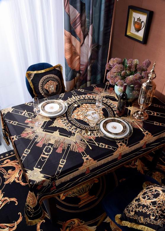 Versace 1.5x1.5m 1.5x2 (4)