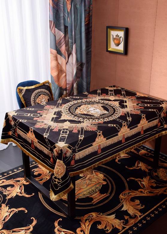 Versace 1.5x1.5m 1.5x2 (5)