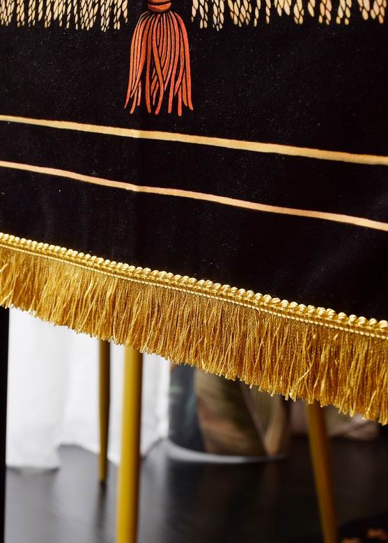 Versace 1.5x1.5m 1.5x2 (9)