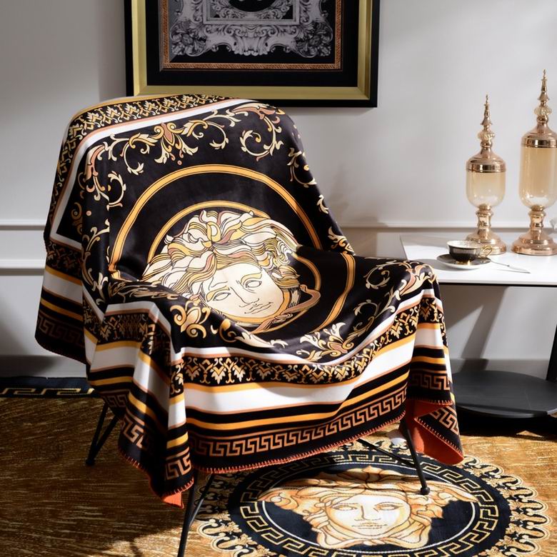 Versace 1.5x1.5m 1.5x2.0m 2.0x2.3m  (3)