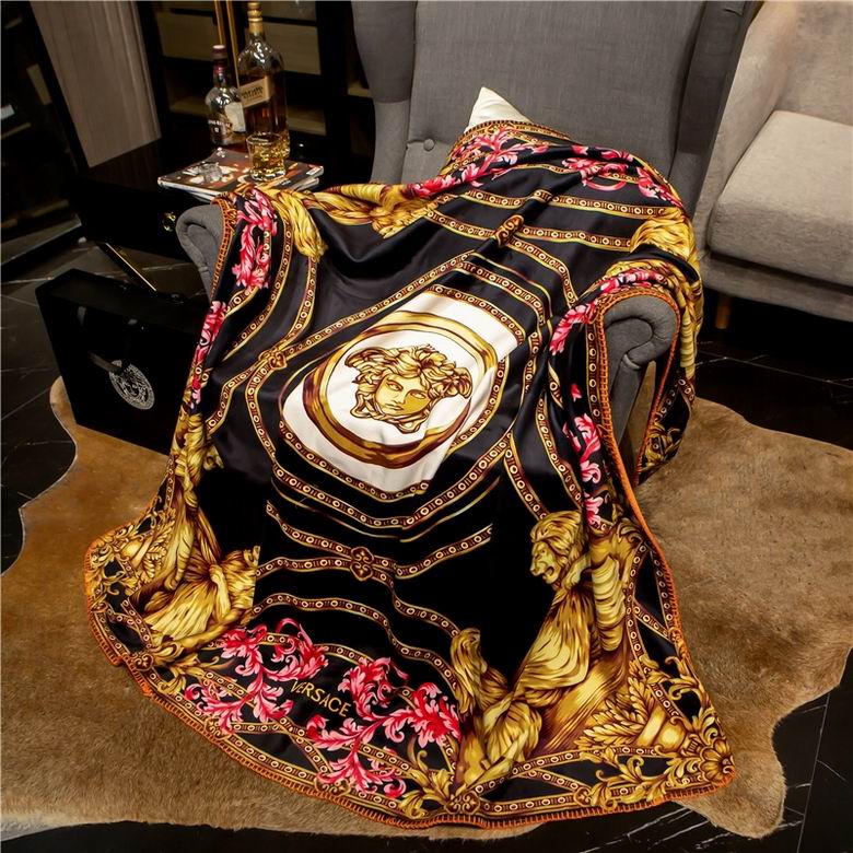 Versace 1.5x1.5m 1.5x2.0m 2.0x2.3m  (5)