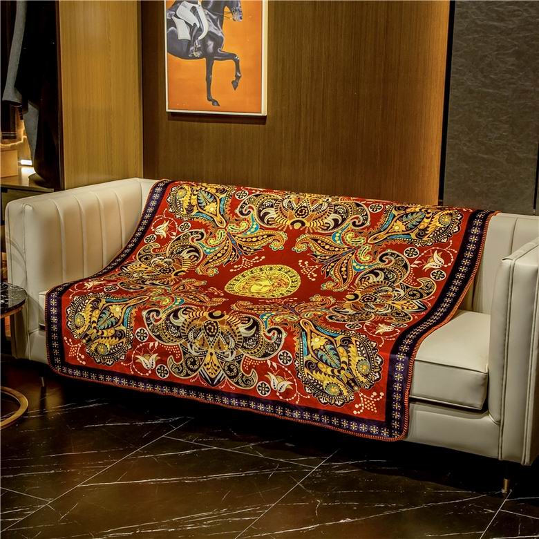 Versace 1.5x1.5m 1.5x2.0m 2.0x2.3m   (2)