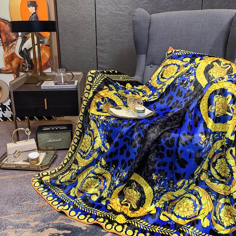 Versace 1.5x1.5m 1.5x2.0m 2.0x2.3m   (2)