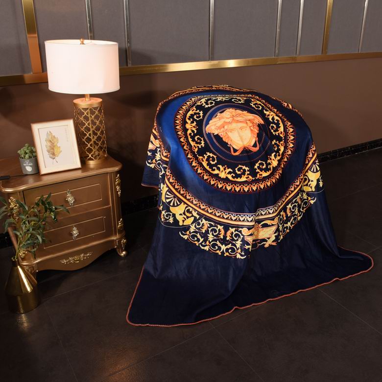 Versace 1.5x1.5m 1.5x2.0m 2.0x2.3m   (2)