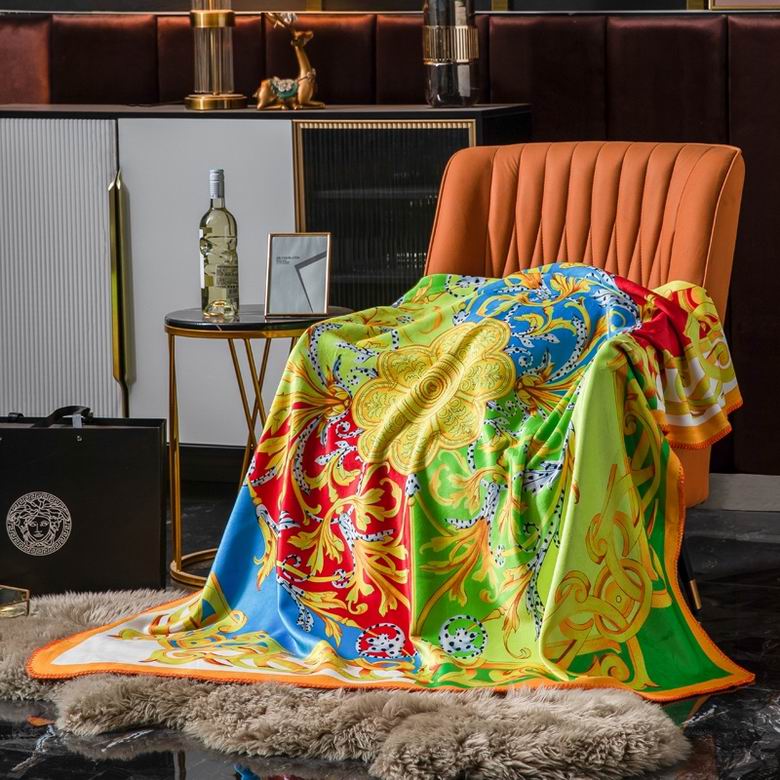 Versace 1.5x1.5m 1.5x2.0m 2.0x2.3m   (2)