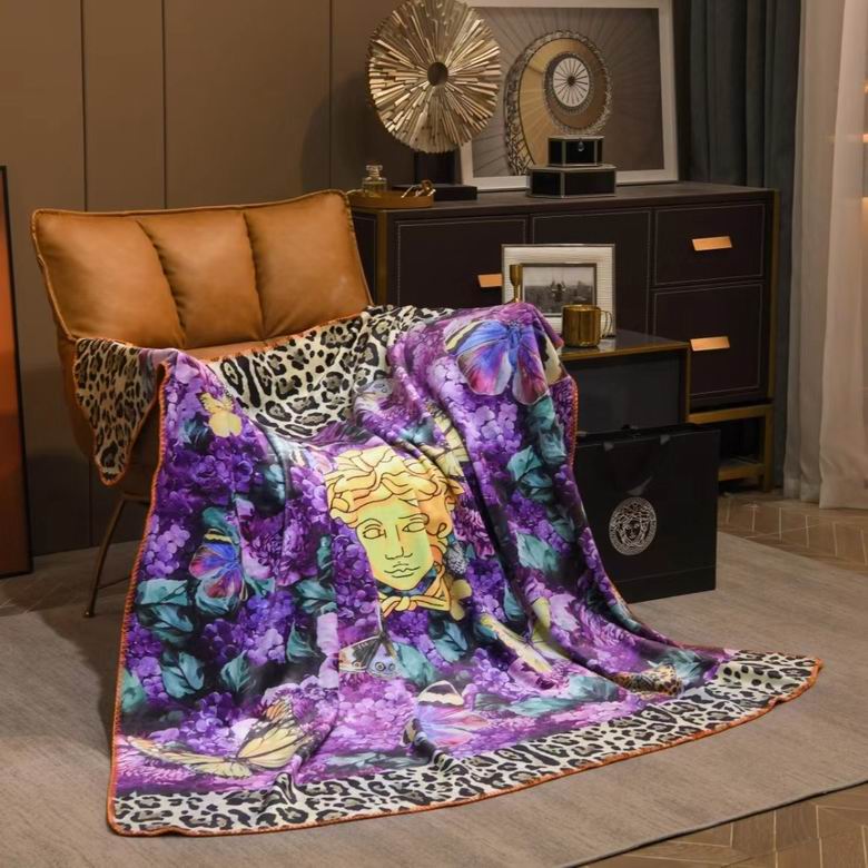 Versace 1.5x1.5m 1.5x2.0m 2.0x2.3m   (2)