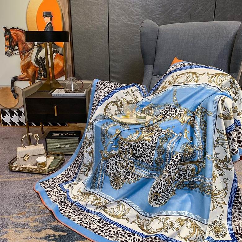 Versace 1.5x1.5m 1.5x2.0m 2.0x2.3m   (3)