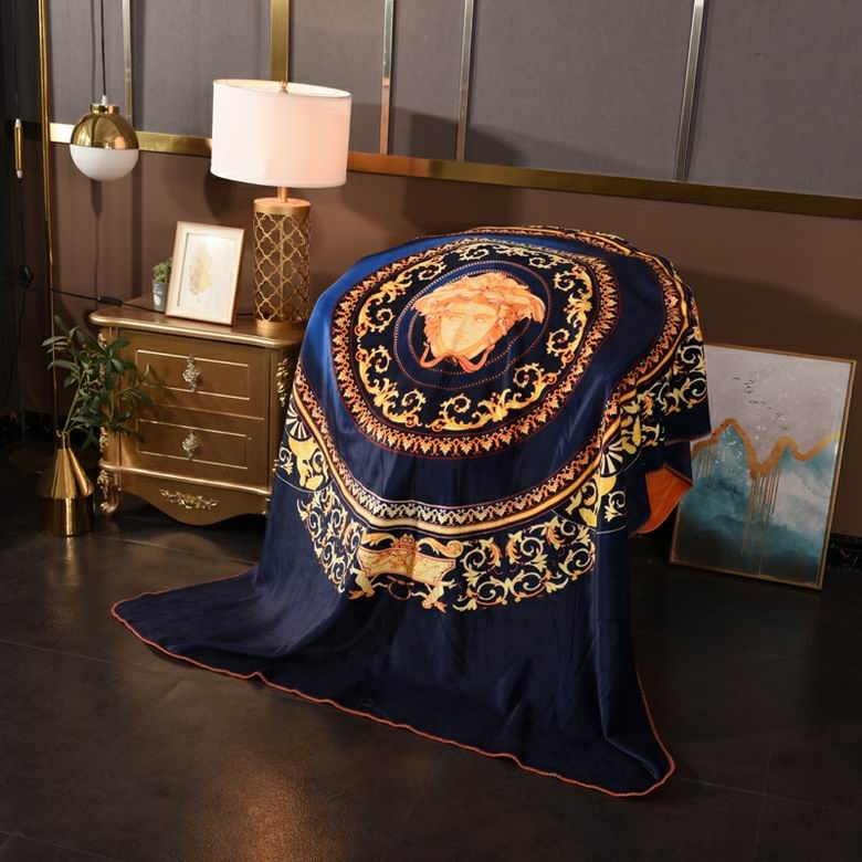 Versace 1.5x1.5m 1.5x2.0m 2.0x2.3m   (3)