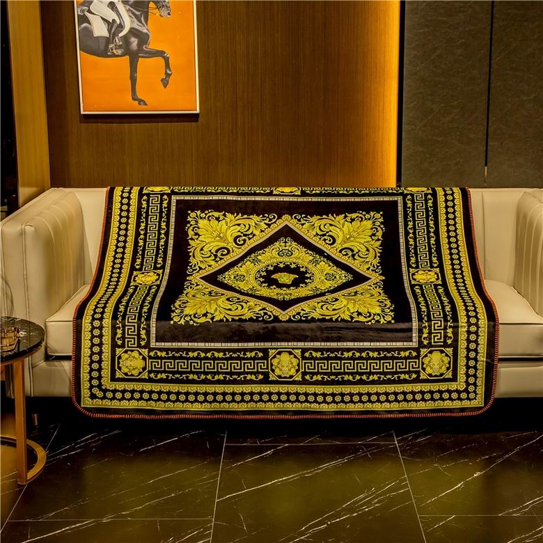 Versace 1.5x1.5m 1.5x2.0m 2.0x2.3m   (4)