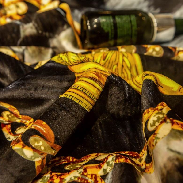 Versace 1.5x1.5m 1.5x2.0m 2.0x2.3m   (4)