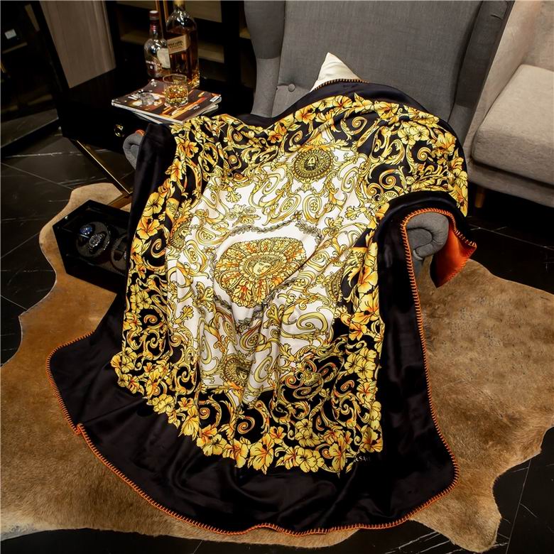 Versace 1.5x1.5m 1.5x2.0m 2.0x2.3m   (4)