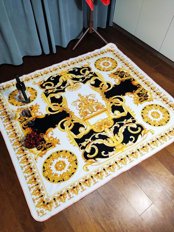 Versace 1.5x1.5m 1.5x2.0m 2.0x2.3m   (4)