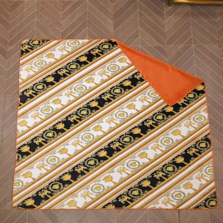 Versace 1.5x1.5m 1.5x2.0m 2.0x2.3m   (4)