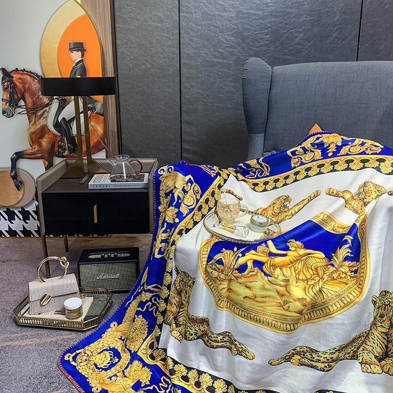 Versace 1.5x1.5m 1.5x2.0m 2.0x2.3m   (4)