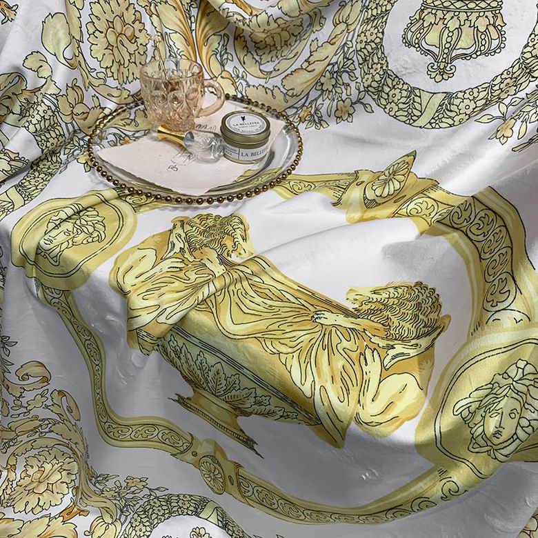 Versace 1.5x1.5m 1.5x2.0m 2.0x2.3m   (4)