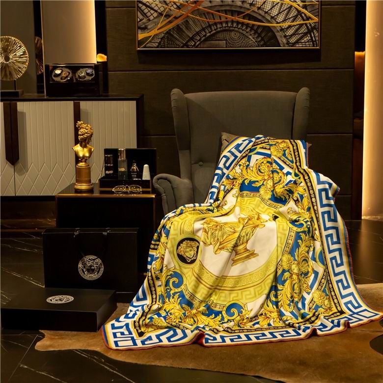 Versace 1.5x1.5m 1.5x2.0m 2.0x2.3m   (5)