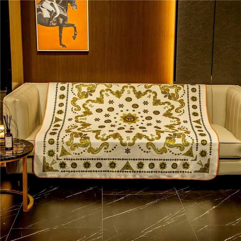 Versace 1.5x1.5m 1.5x2.0m 2.0x2.3m   (6)